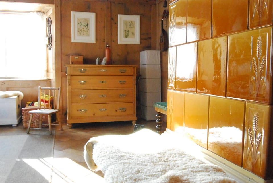 Living room, Photo of the whole room