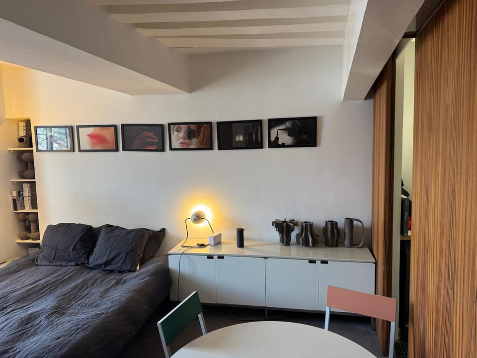 Suite indépendante studio top centre Marais Bed and Breakfast in Paris