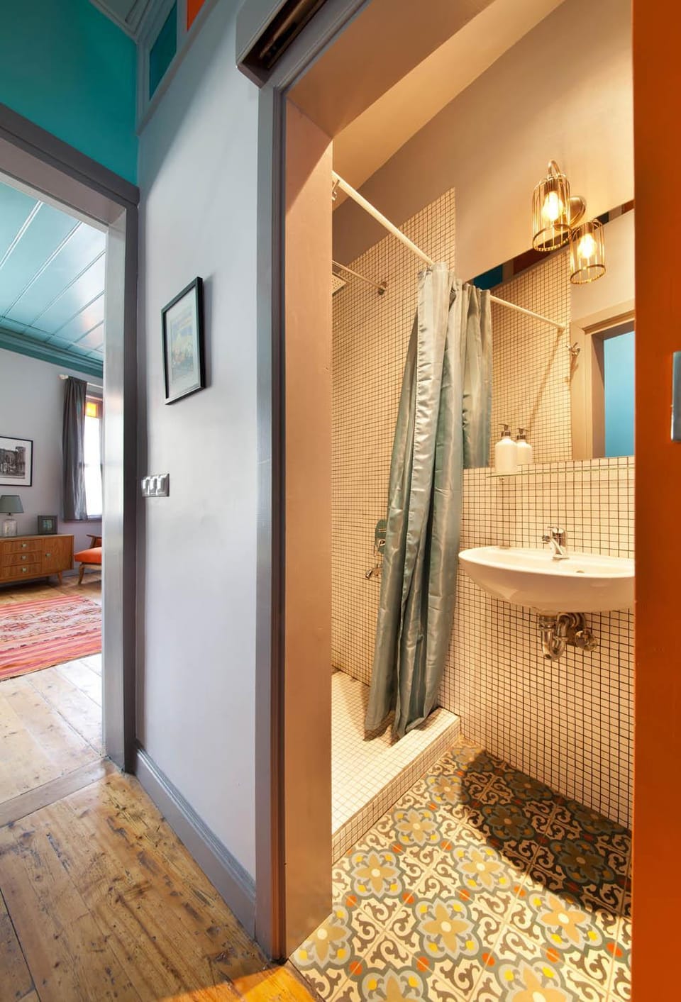 Shower, Bathroom, towels