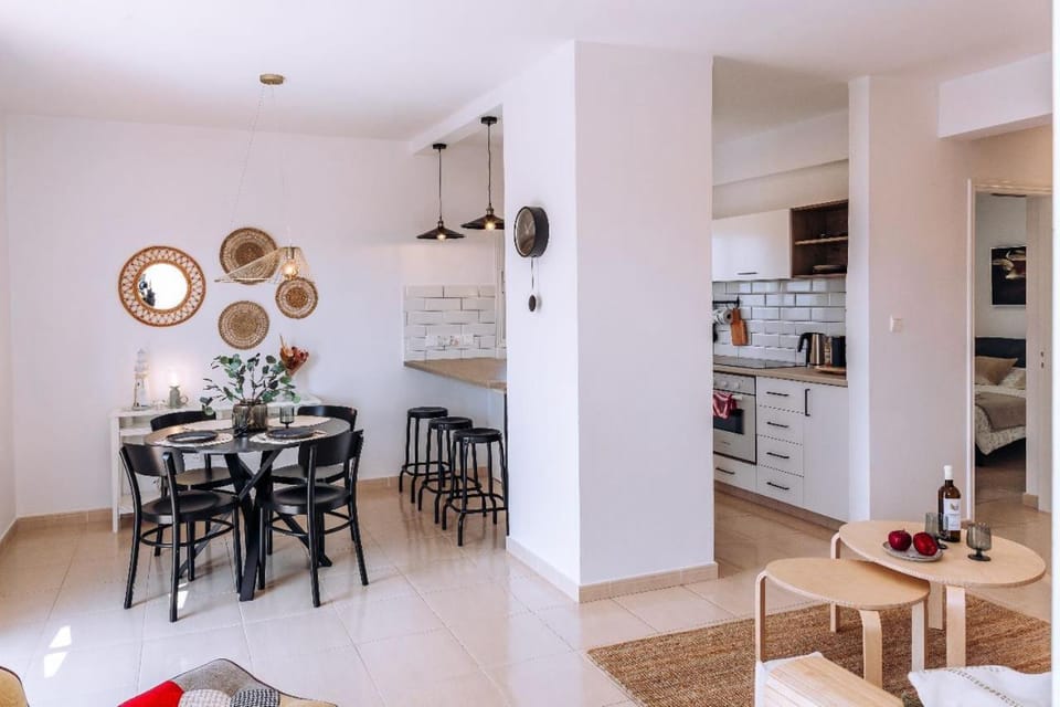 Mia Sirena Lighthouse 3min Walk to the Sea Apartment in Paphos