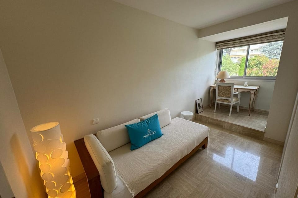 Appartment with exceptional view on the sea Apartment in Cannes