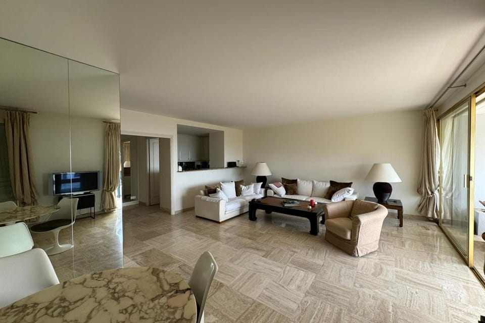 Appartment with exceptional view on the sea Apartment in Cannes