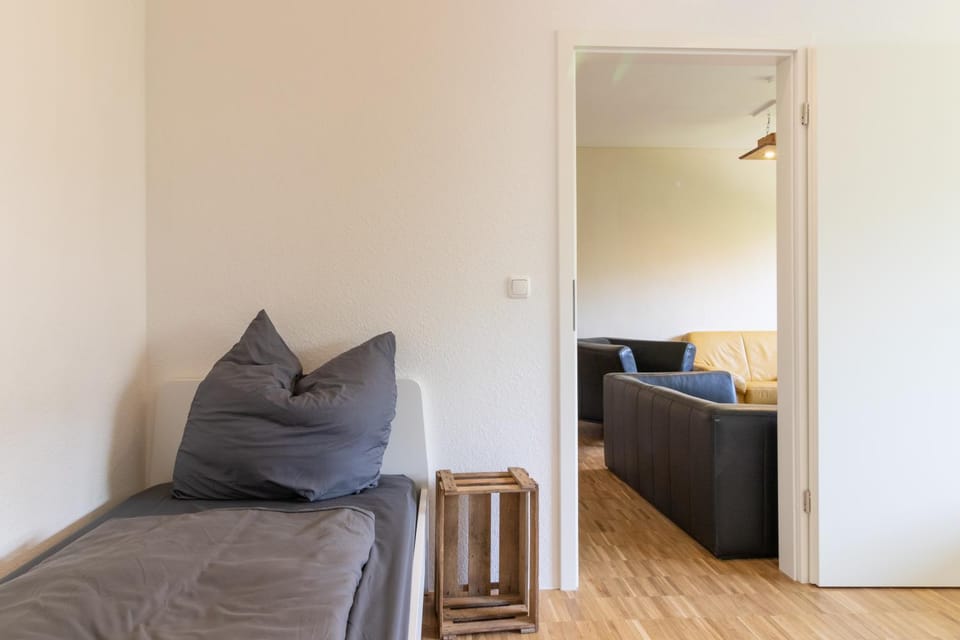 Wiesbaden Schierstein zentral im Rhein-Main-Gebiet, Monteure Herzlich Willkommen! Apartment in Wiesbaden