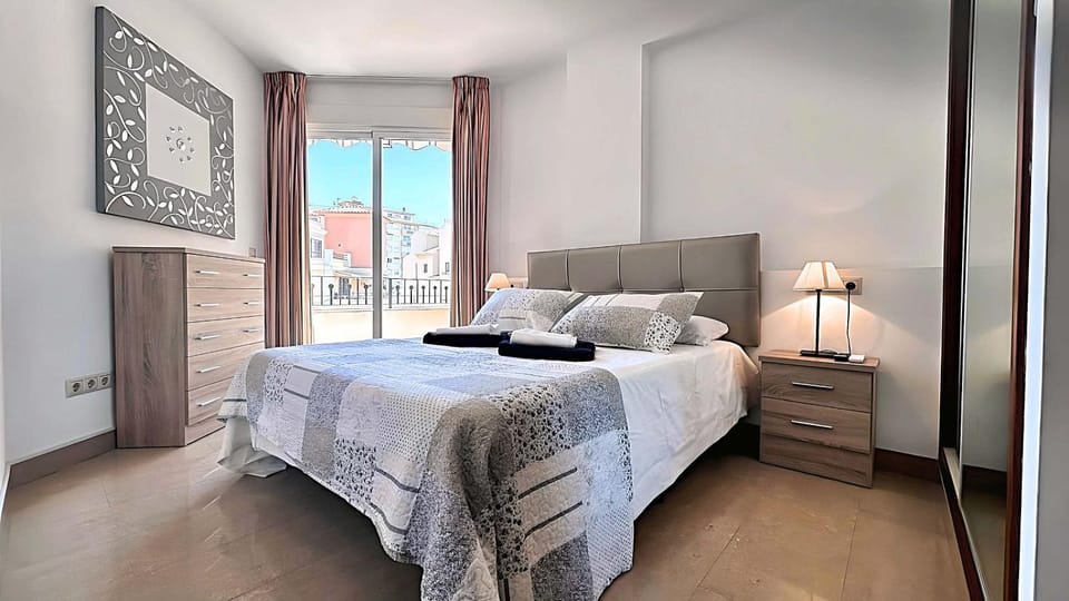 Bed, Photo of the whole room, Bedroom, heating, internet, towels, wardrobe, air conditioner