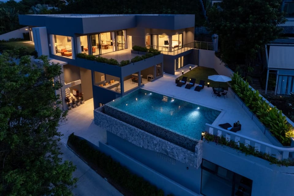 Property building, Swimming pool