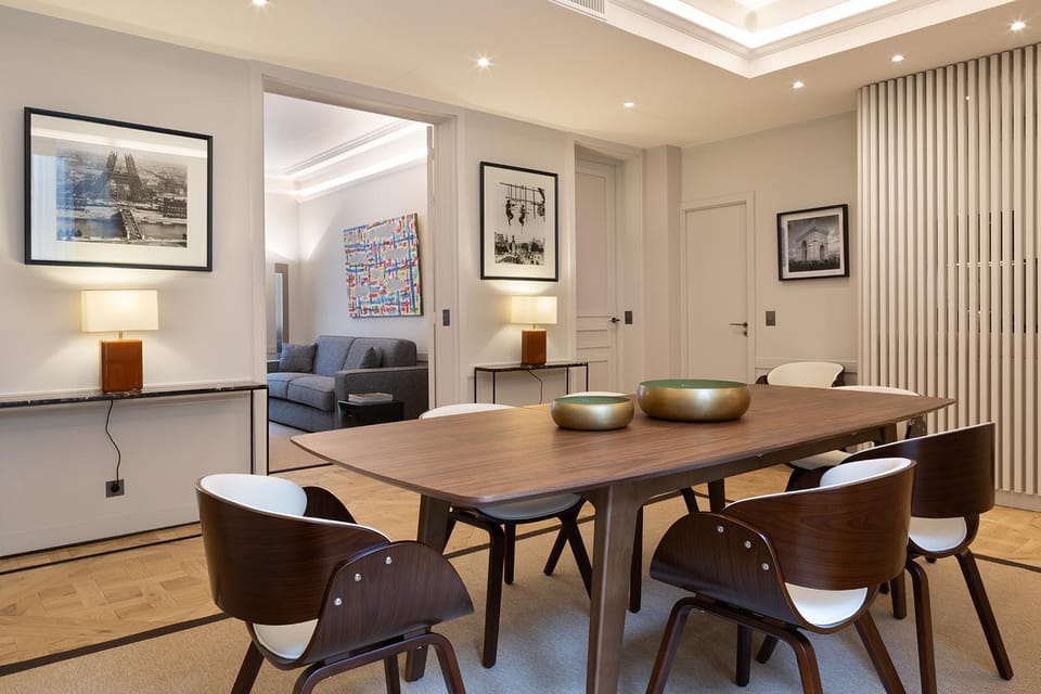 Living room, Seating area, Dining area
