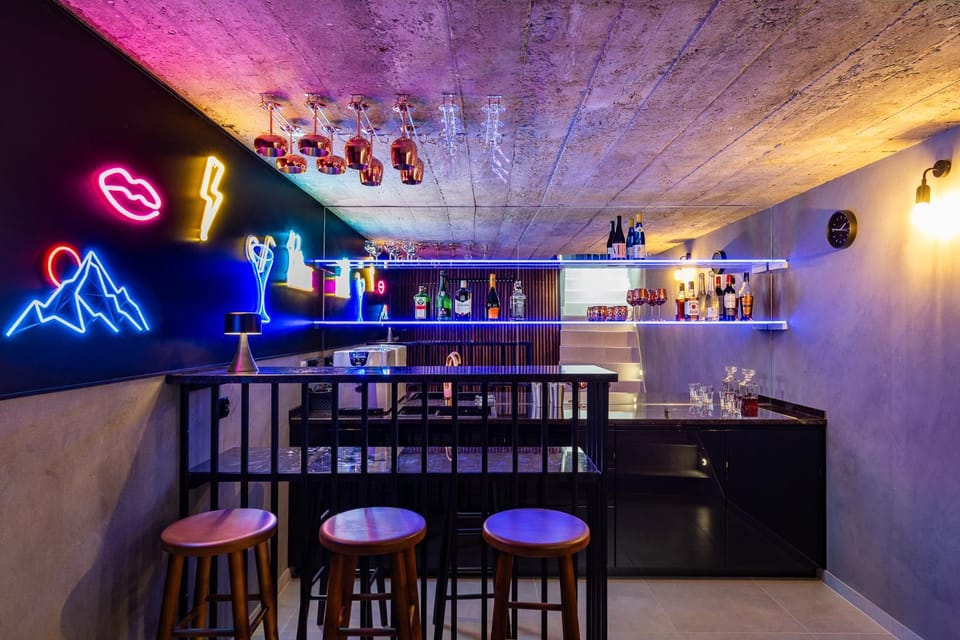 Lounge or bar