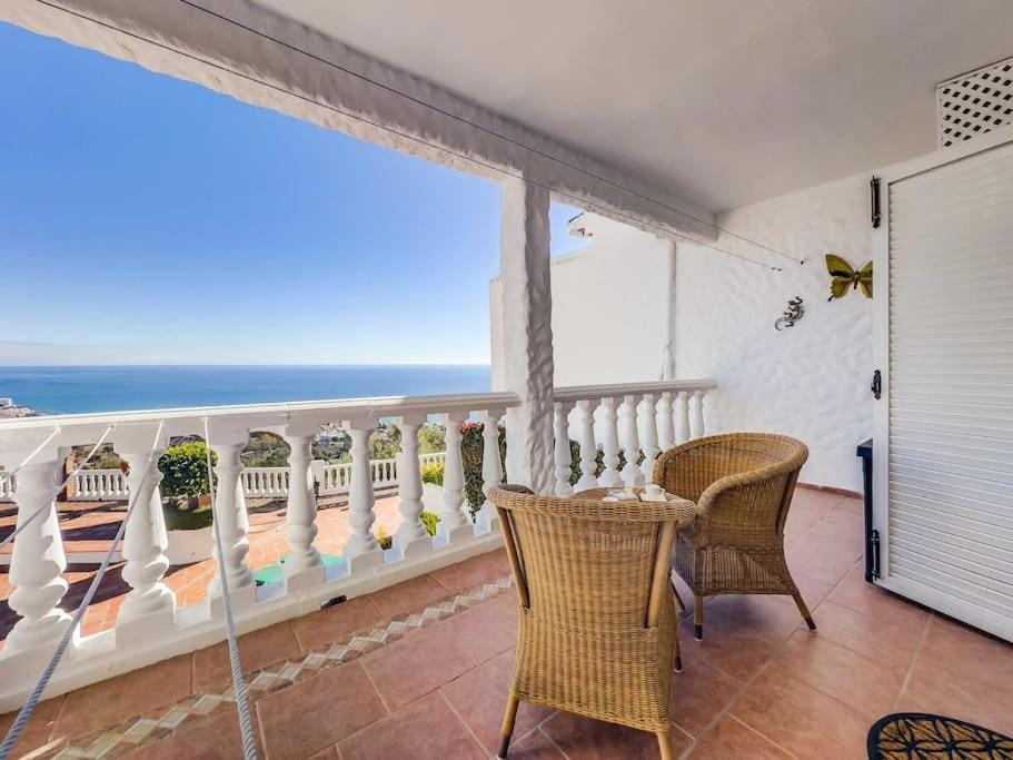 105 - Duplex Apartment with Views, Benalmadena Apartment in Benalmadena