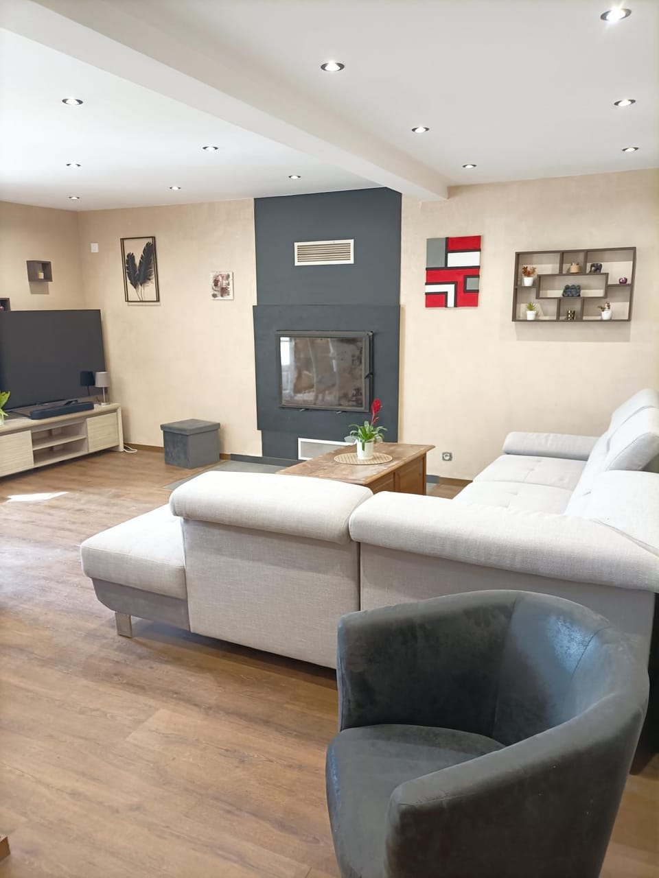 TV and multimedia, Living room