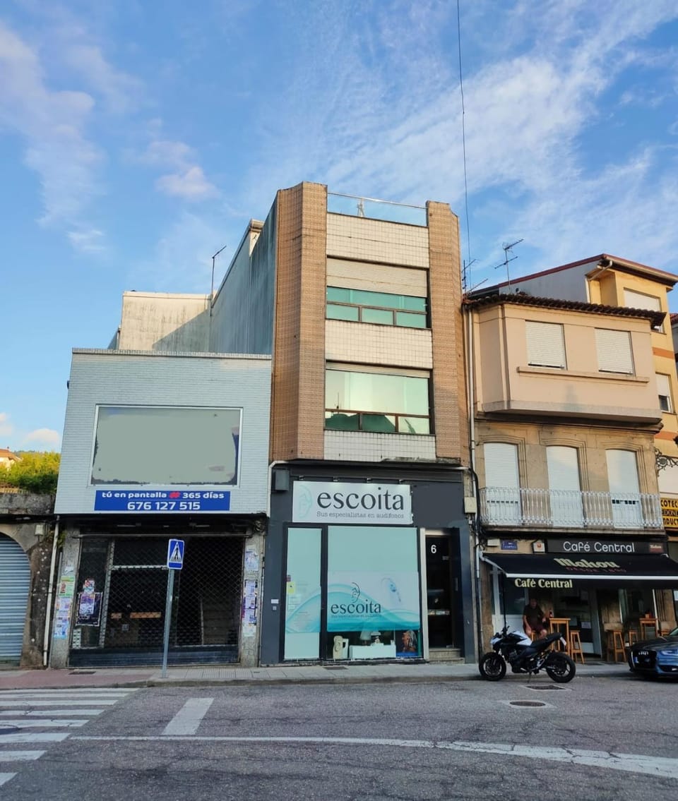 Property building, Facade/entrance