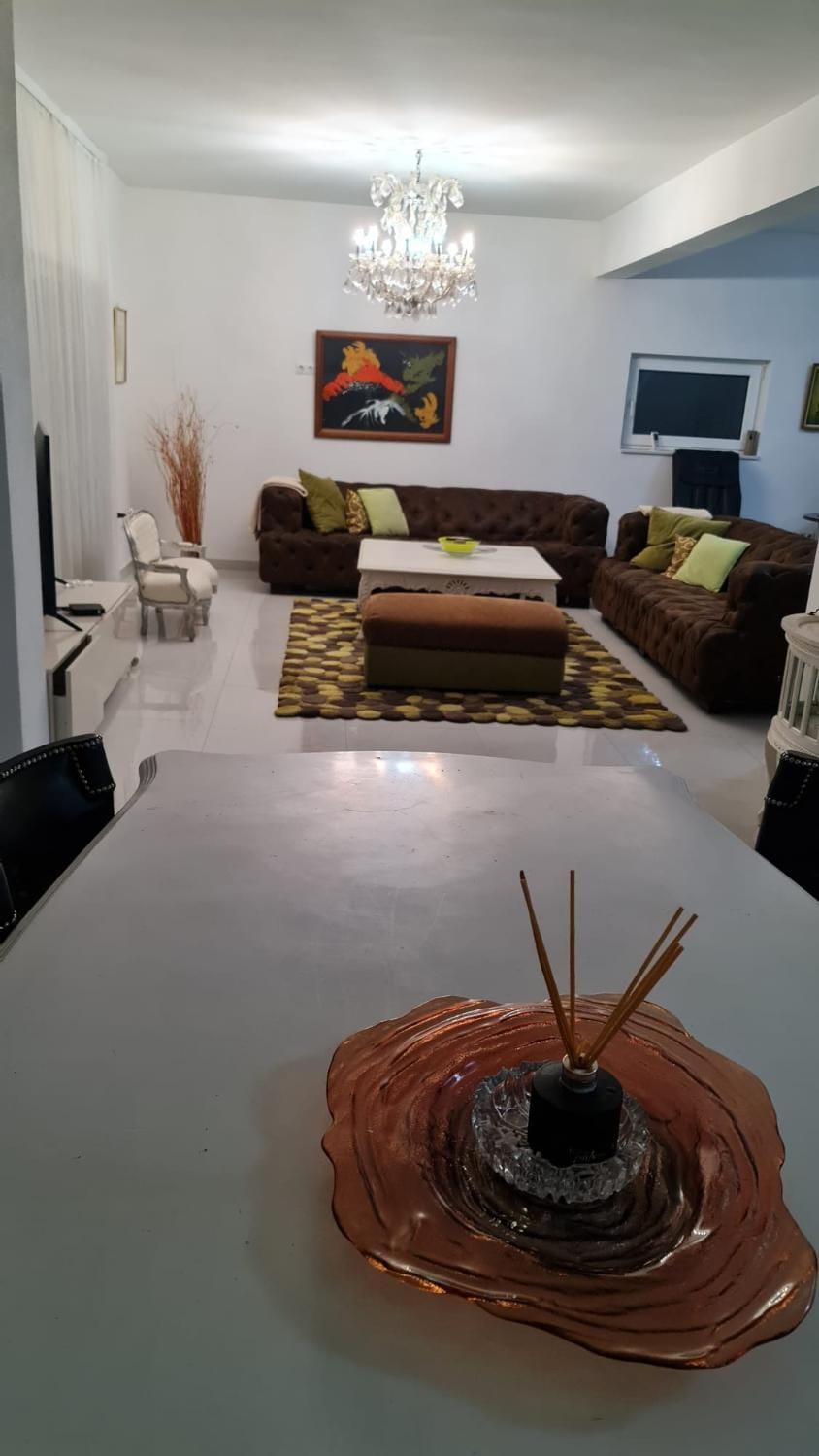 TV and multimedia, Seating area