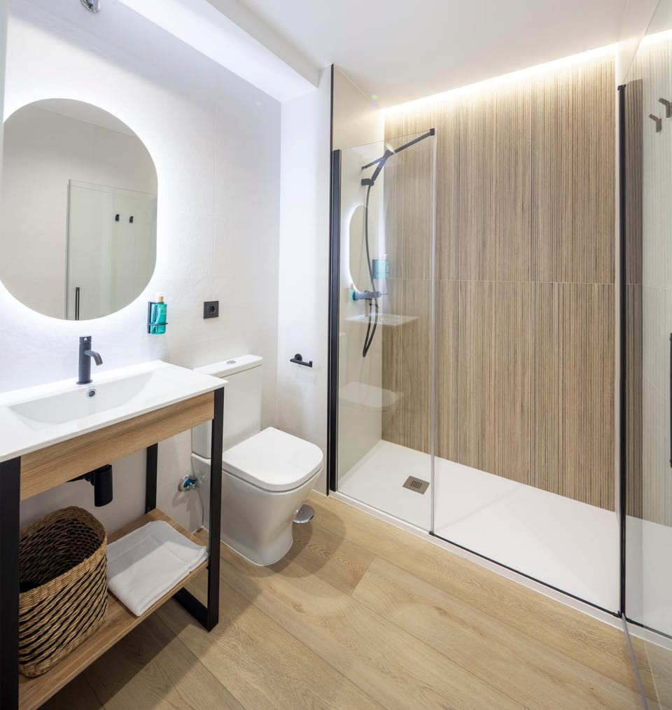 Shower, Bathroom