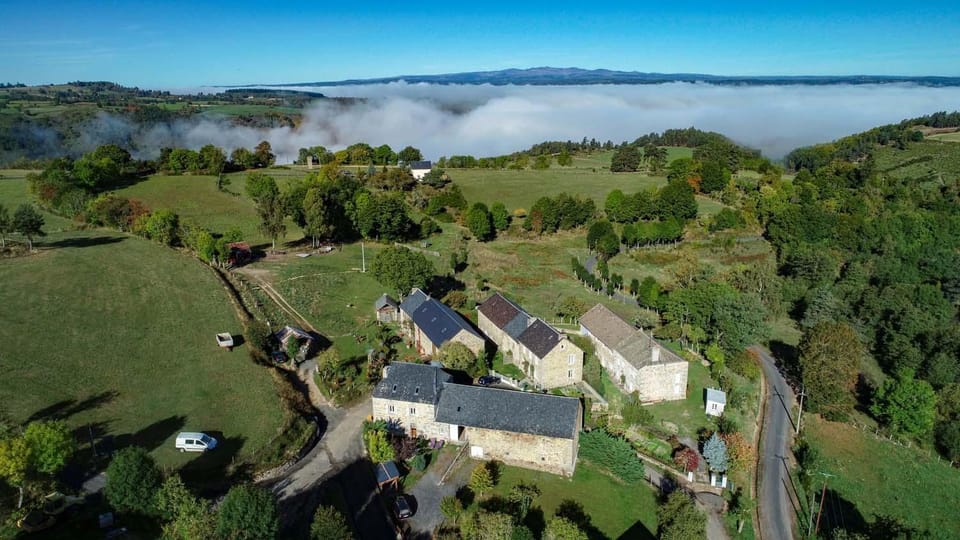 Gîtes de france 11 personnes au teil House in Occitanie