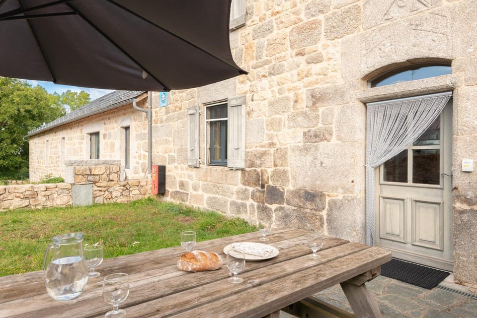 Gîte 4/6 personnes à la ferme lionnet House in Occitanie