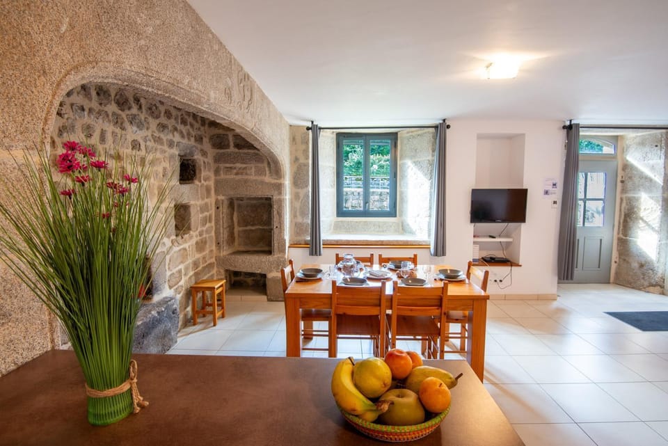 Gîte 4/6 personnes à la ferme lionnet House in Occitanie