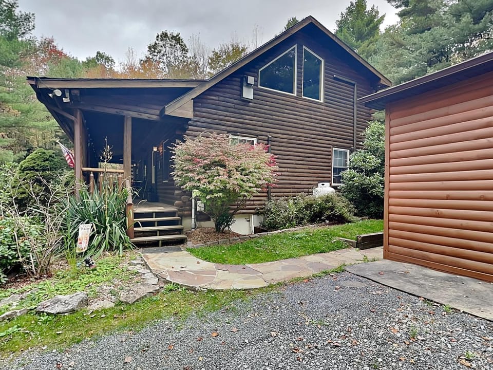 Wander Through the Woods House in Garrett County