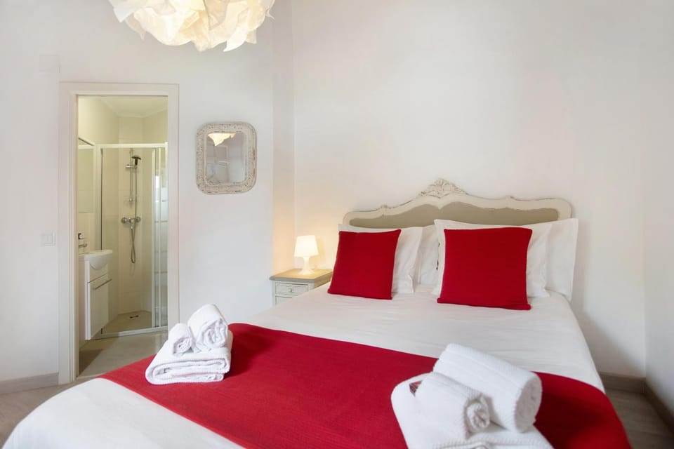 Living room, Bedroom