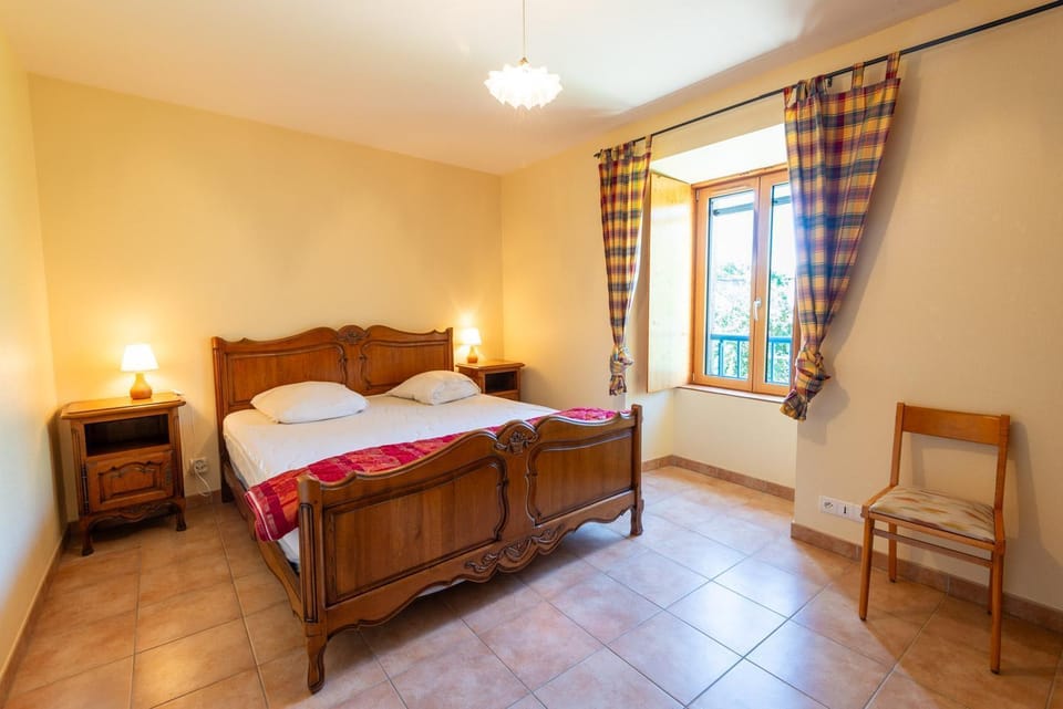 Gîte saint caprais House in Occitanie