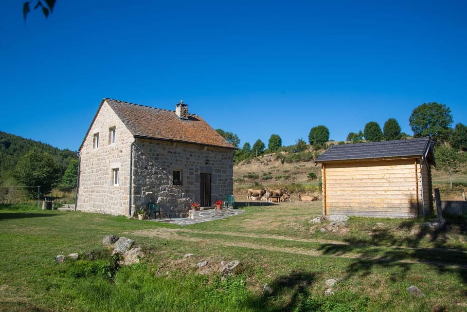 Gîte Le Moulin de la Vaissière 5/6 personnes House in Auvergne-Rhône-Alpes