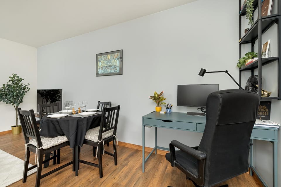 TV and multimedia, Dining area