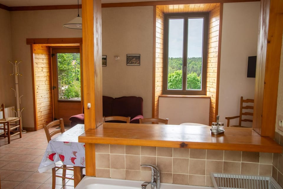 Gîte Gîtes de France 3 épis 6/7 pers à la Chaze House in Auvergne-Rhône-Alpes