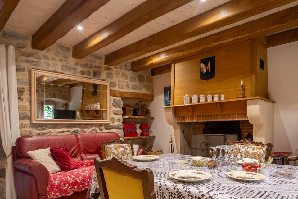 Gîte des grands-parents 4/6 personnes House in Occitanie