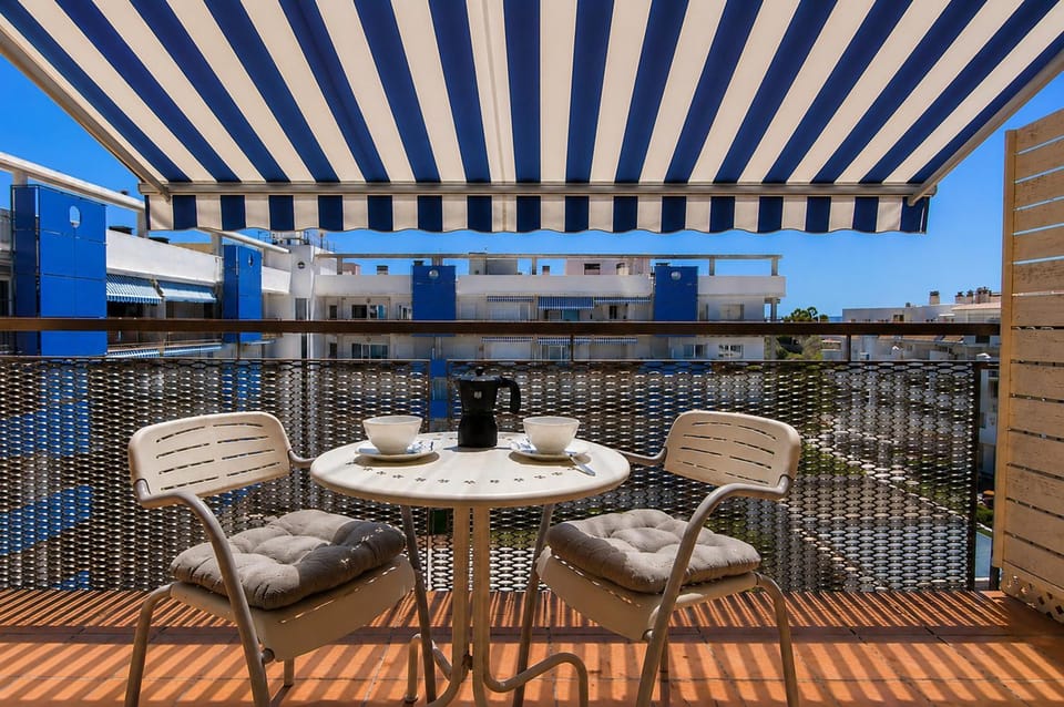 1235 BLAUMARINA con piscina - Apivend Immo Apartment in Roses