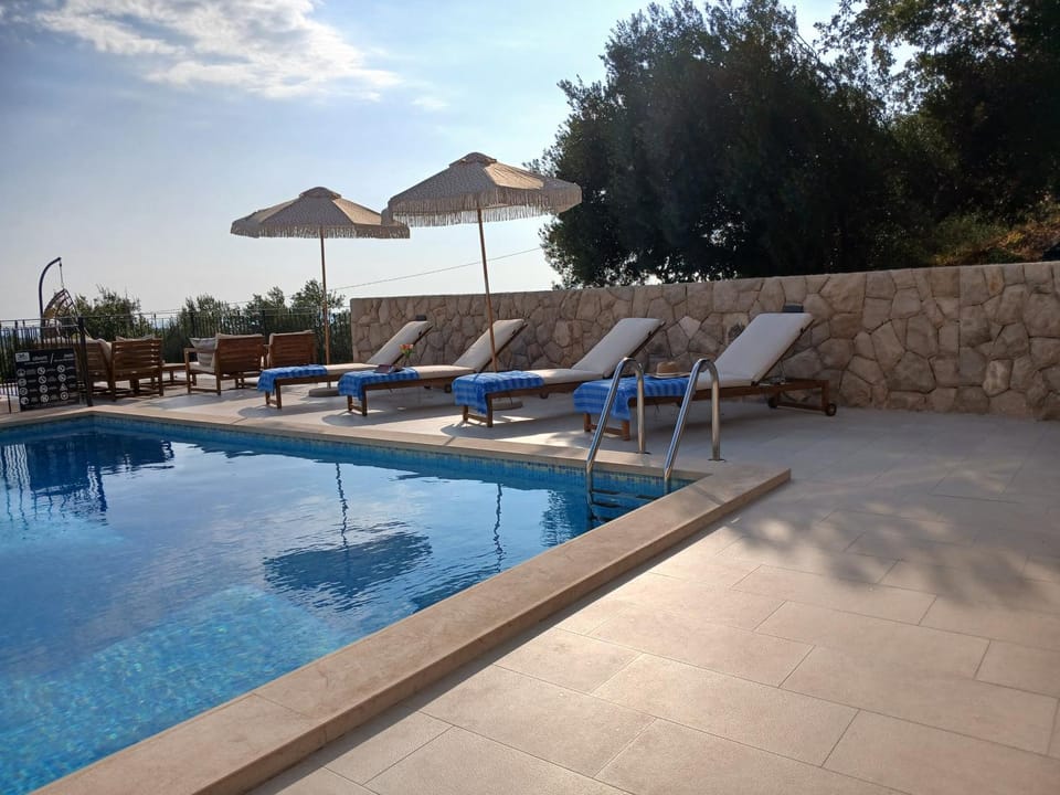 Beautiful new 3-bedroom house, near Cavtat,parking Villa in Dubrovnik-Neretva County