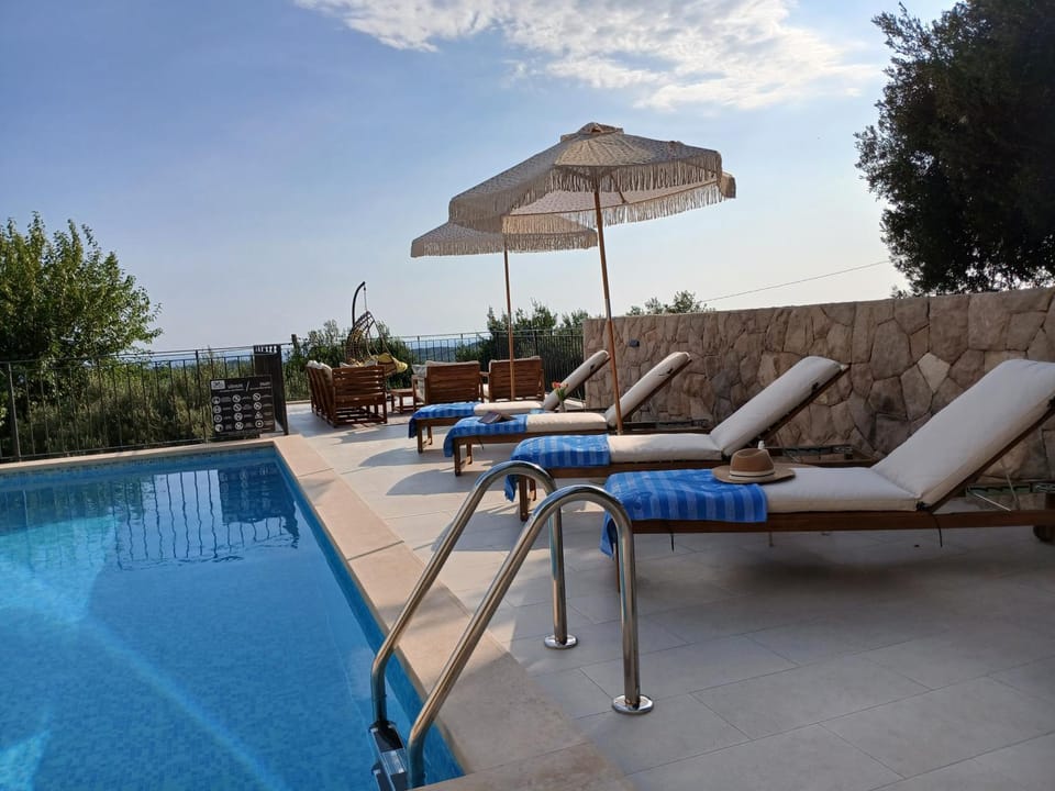 Beautiful new 3-bedroom house, near Cavtat,parking Villa in Dubrovnik-Neretva County