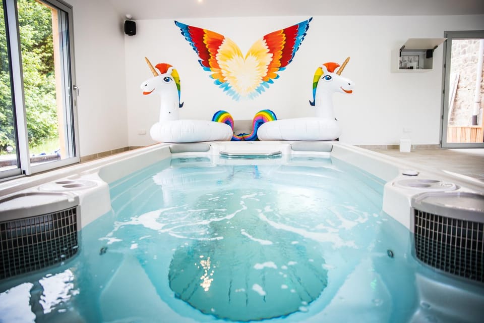 Gîte SPA Insolite Villa in Nouvelle-Aquitaine