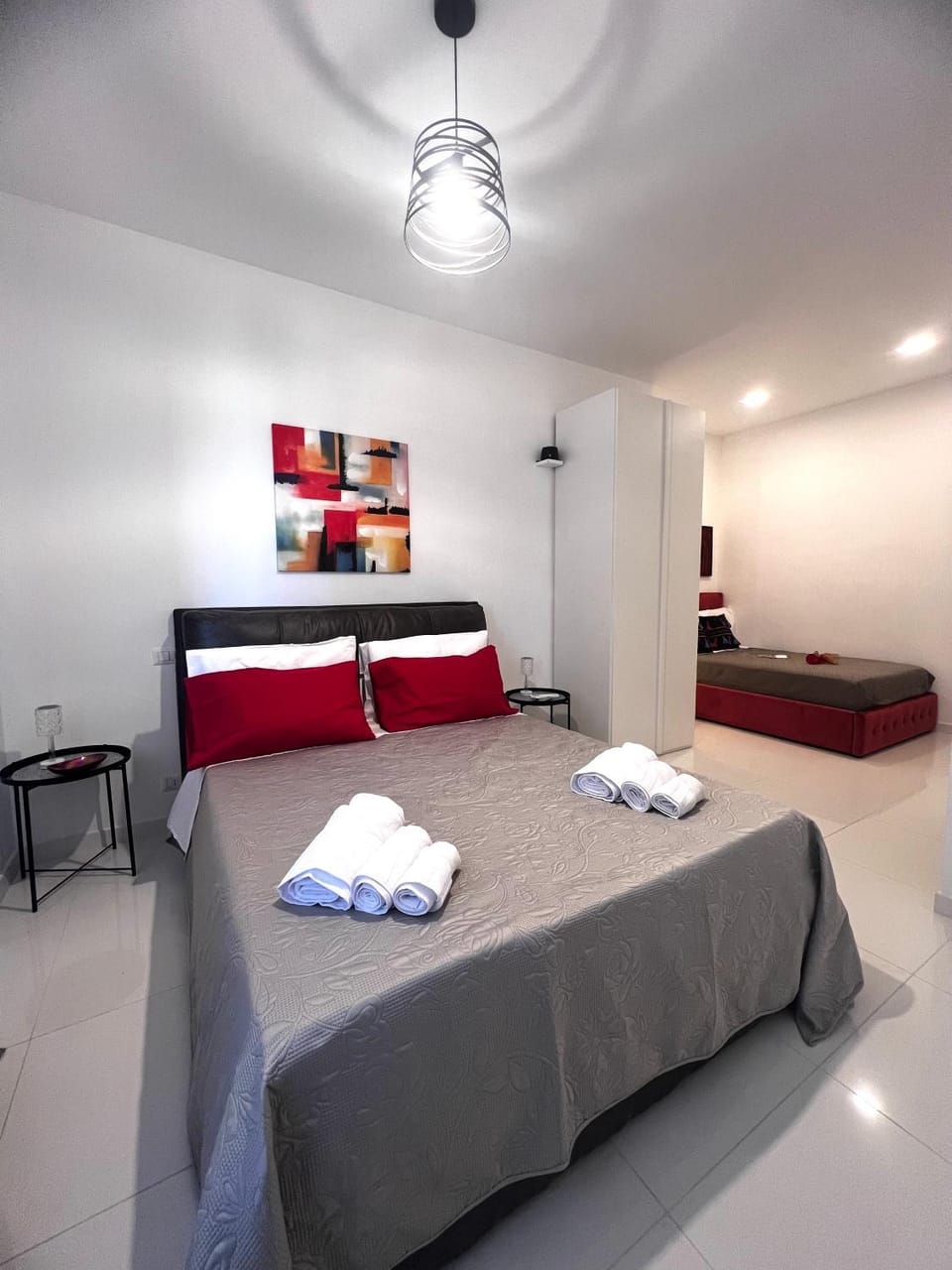 Photo of the whole room, Bedroom