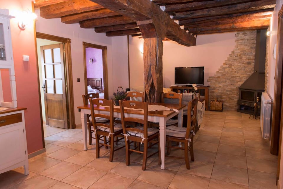 Casadelavilla House in Castile and León