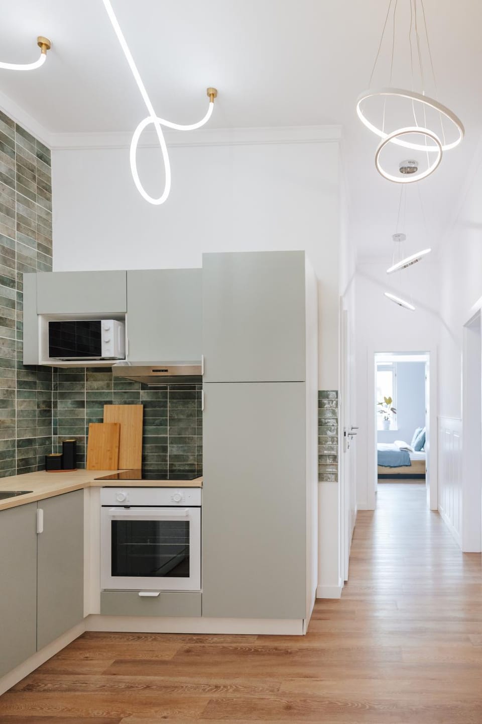 Kitchen or kitchenette, dishwasher, minibar, oven, stove, toaster
