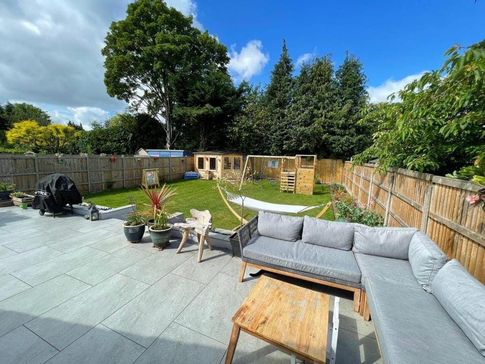 3 Bedroom family holiday home House in Wycombe District