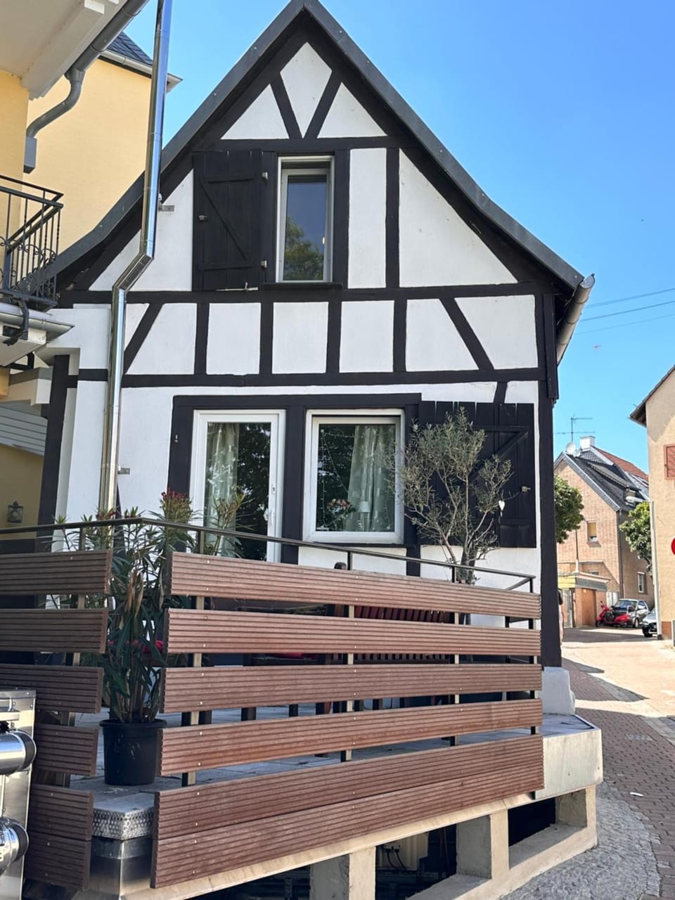 Property building, Balcony/Terrace