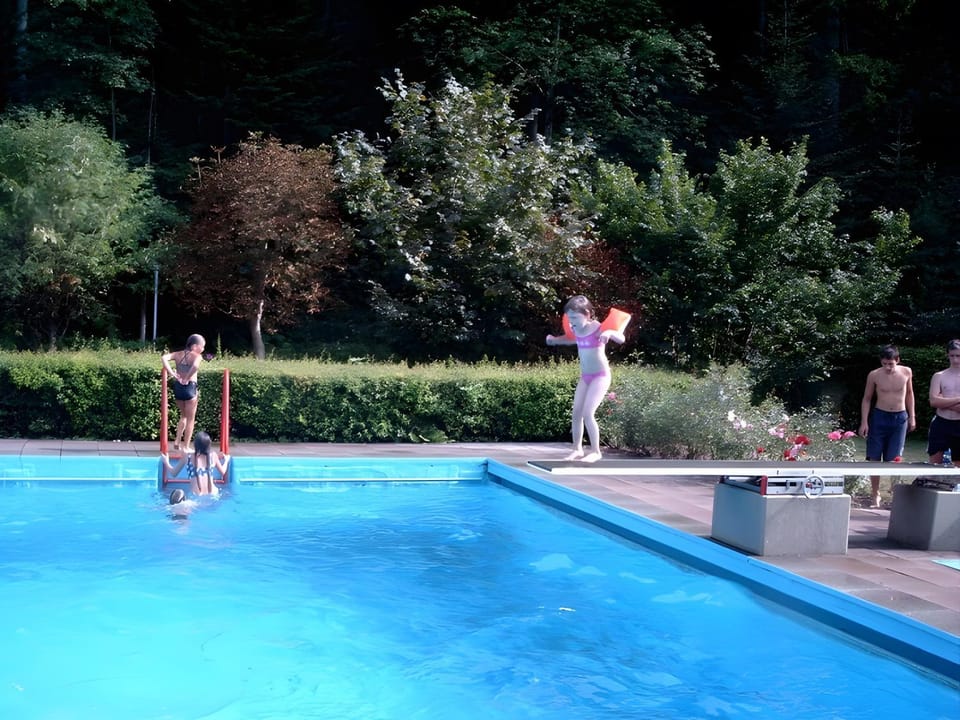 Property building, Swimming pool