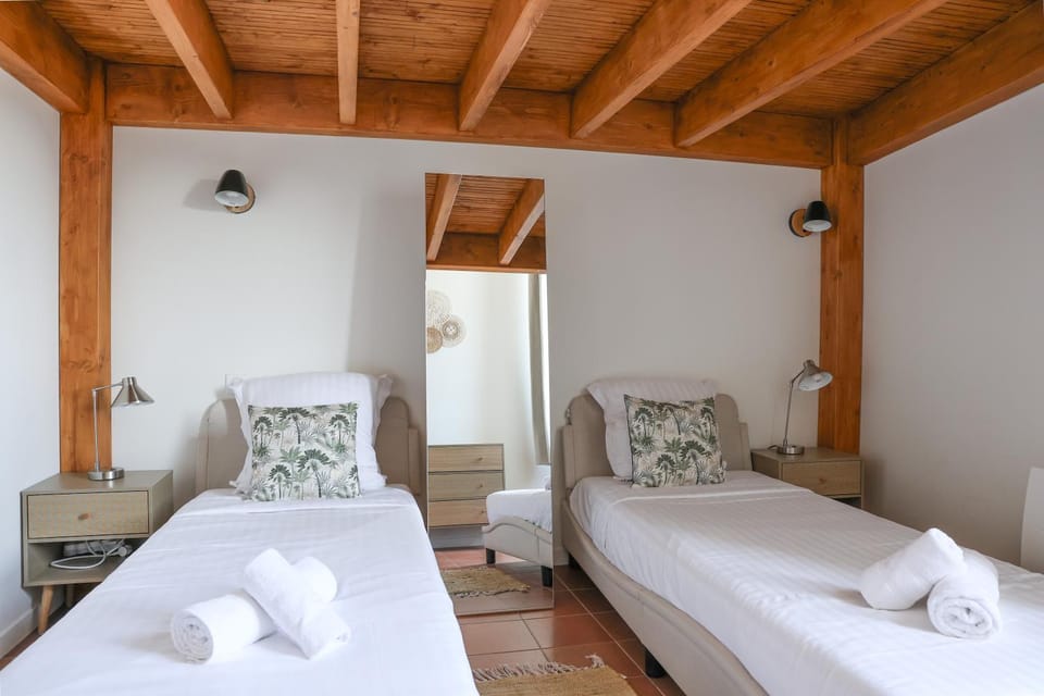 Le Victoria Vista Vue Mer Apartment in Menton