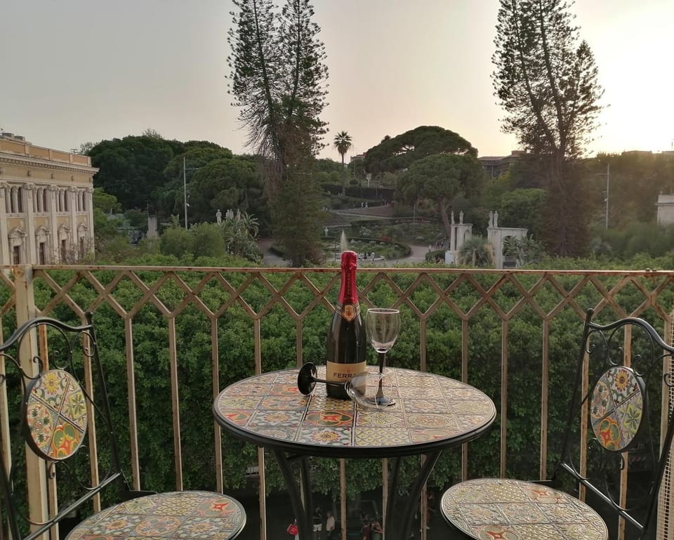 City view, Garden view