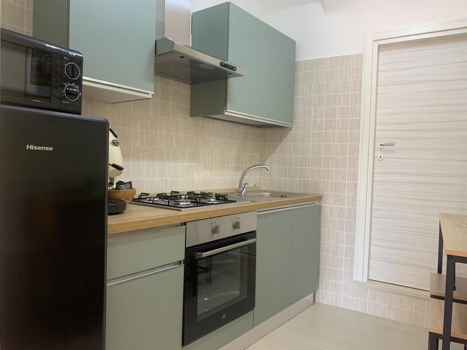 Kitchen or kitchenette, minibar, oven, pet friendly, stove