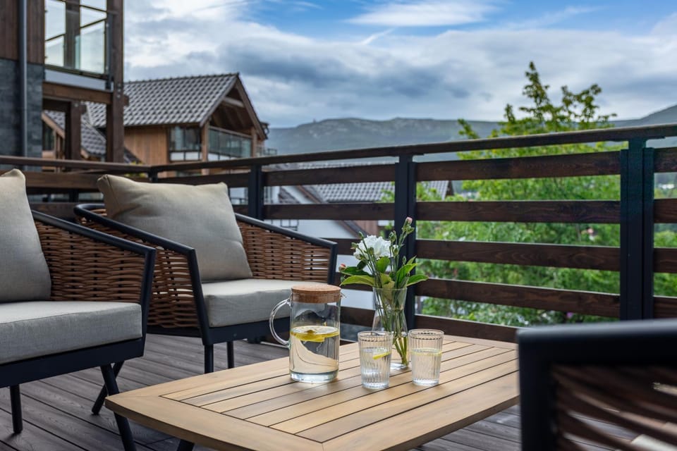 View (from property/room), Mountain view