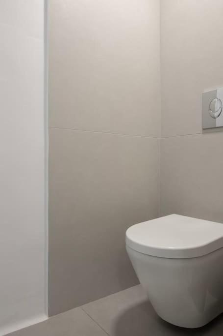 Toilet, Bathroom