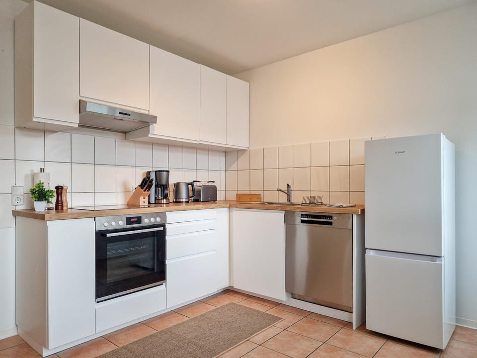 Kitchen or kitchenette, kitchen
