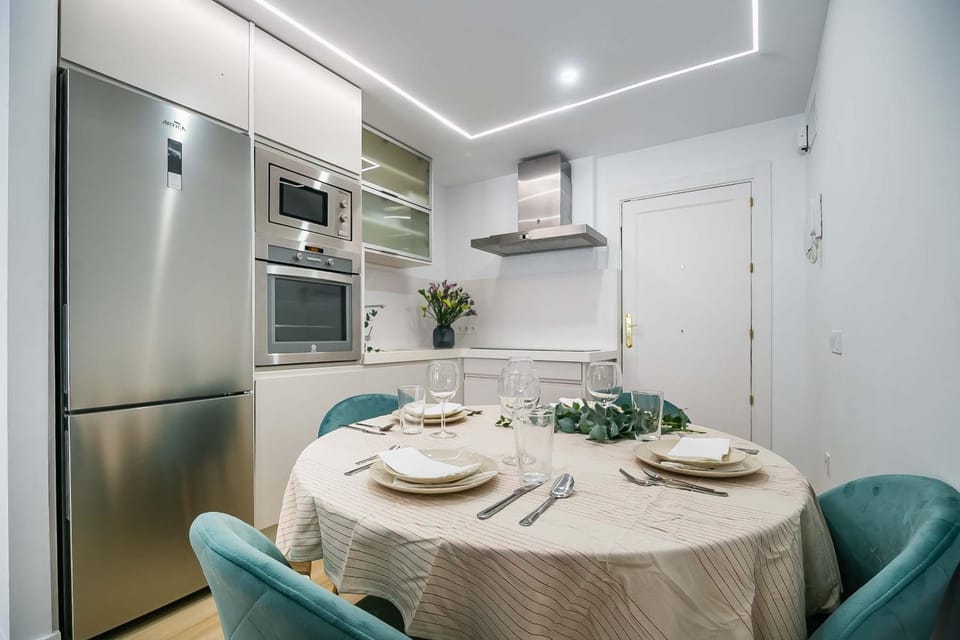 Luxury Los Boliches Beach Primera línea de playa Apartment in Fuengirola