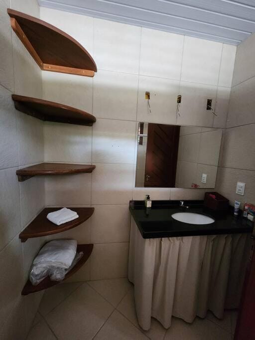 Bathroom, towels