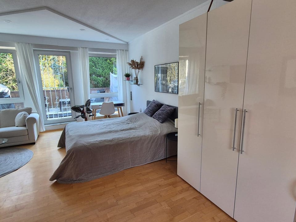 Sonnige Loft mit Dachterasse Apartment in Wiesbaden