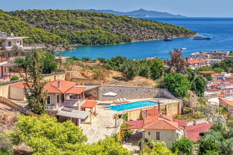 Property building, Bird's eye view, Pool view, Sea view, Swimming pool