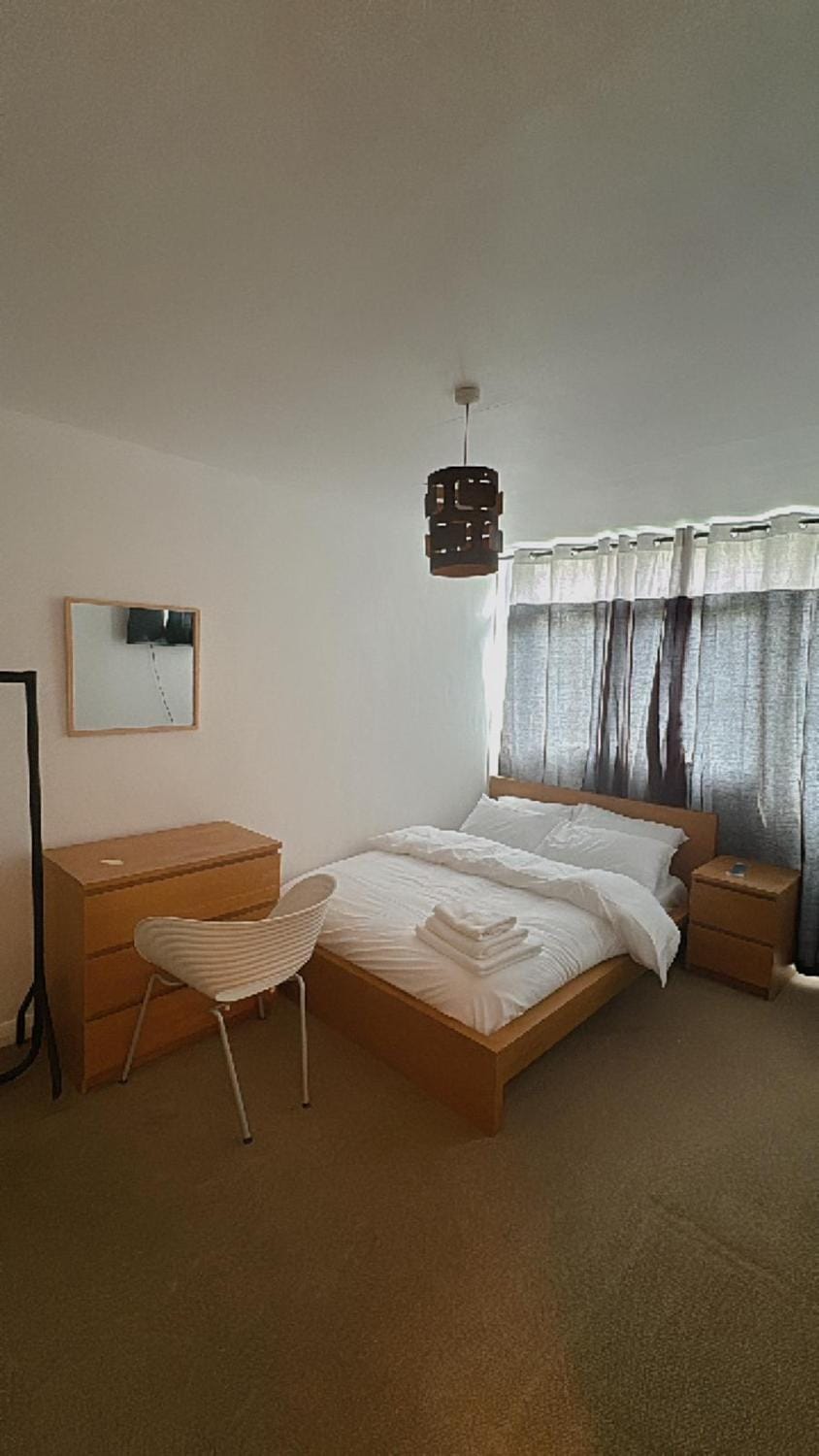 Comfy Home by M Vacation rental in London