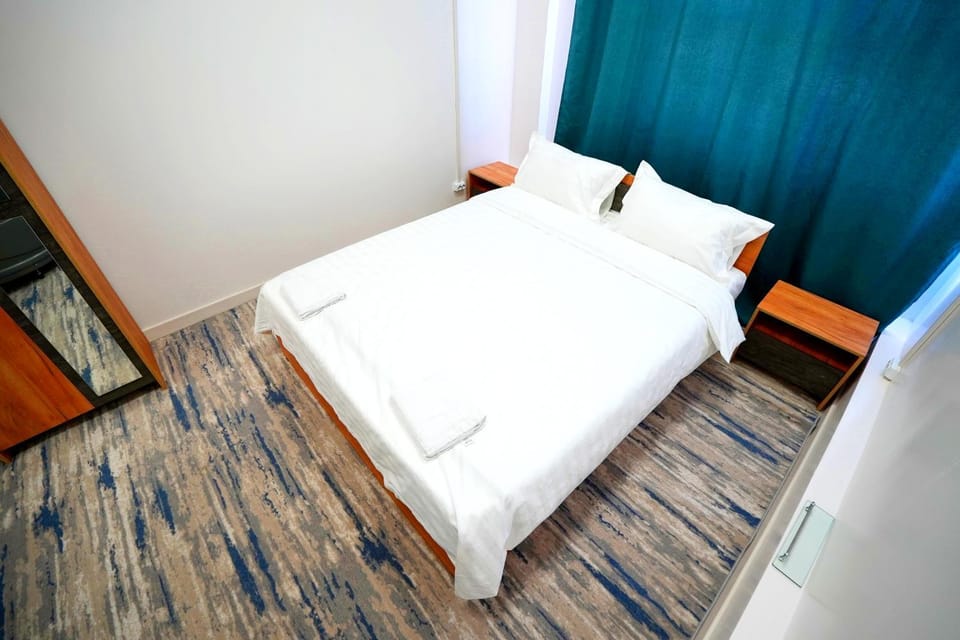 Bed, Photo of the whole room, wardrobe