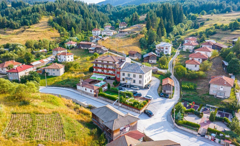 Natural landscape, Bird's eye view, Location