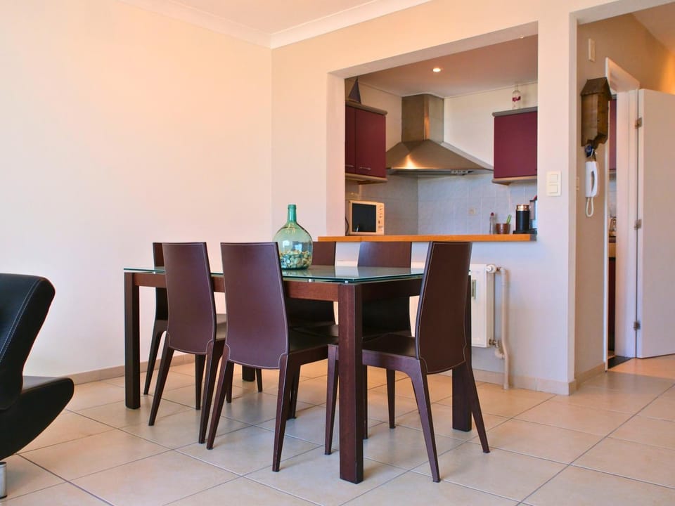 Kitchen or kitchenette, Living room, Dining area, oven, stove
